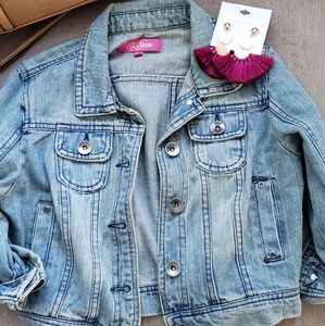 Cropped jean jacket